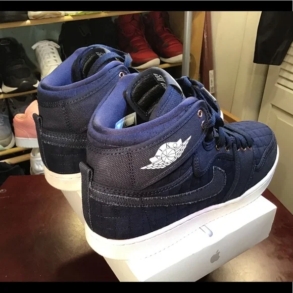 Jordan 1 RetroAJKO Blue Quilted - Picture 5 of 16